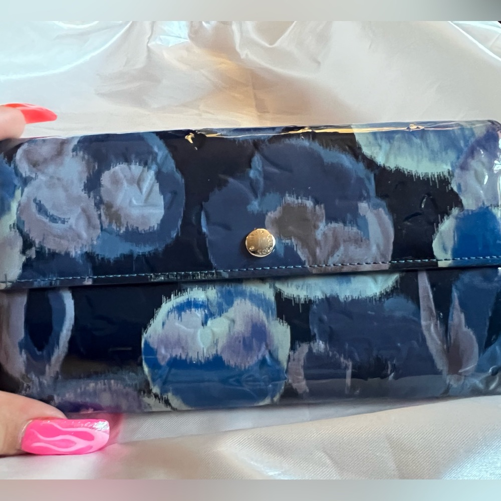 One Day Sale LV  Monogram Vernis Portefeuille Sarah Ikat Flower Long Wallet